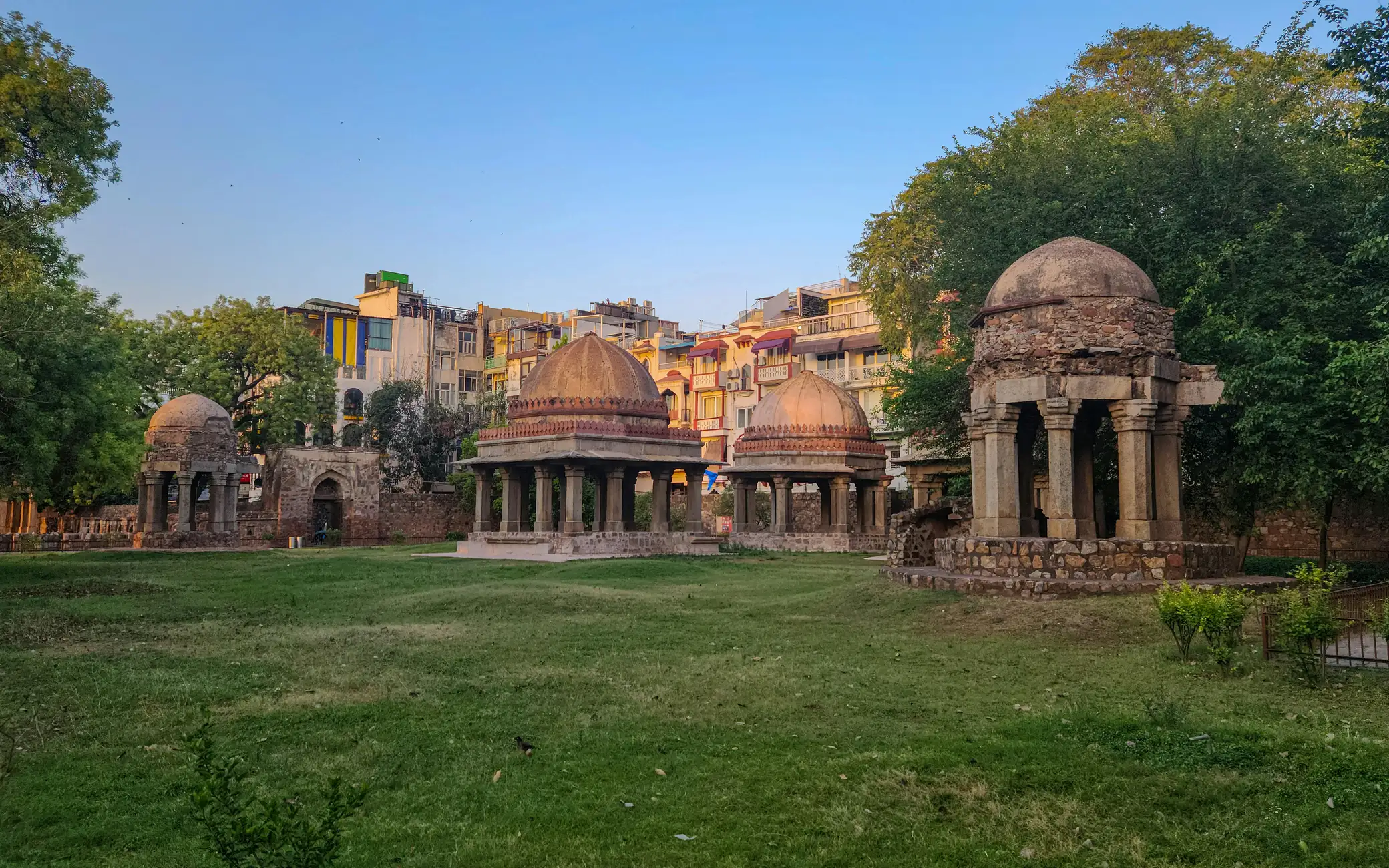 Delhi: Deer Park and Hauz Khas Village Walking Tour
